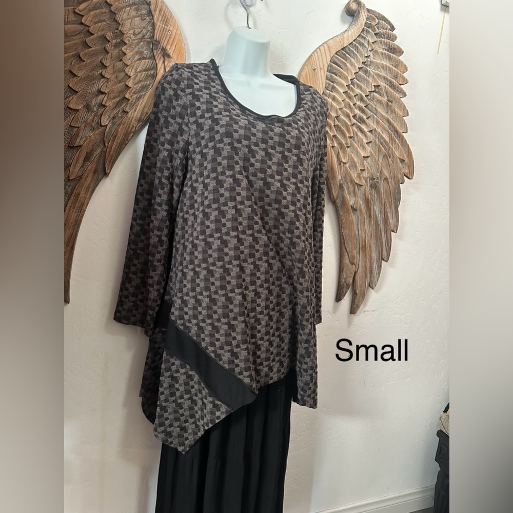 Elegant Black and Gray Women's Tunic